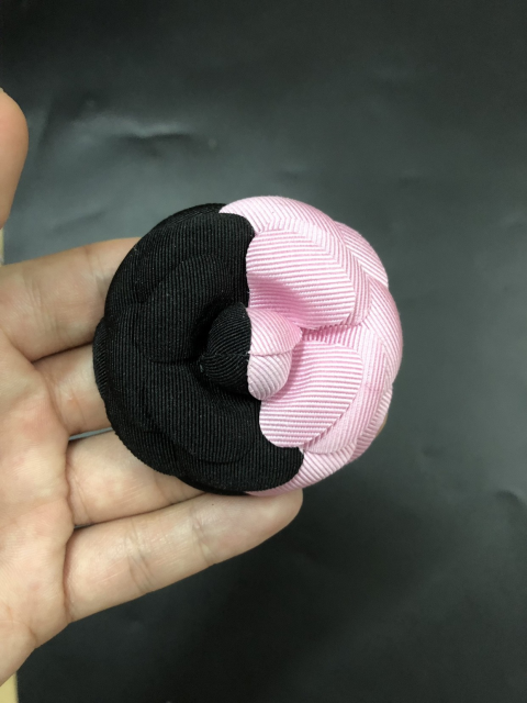 Cross-border hot metal shoe buckle shoe chain shoe flower tassel handmade knitting women's shoes children's shoes shoes flower shoe buckle shoes accessories to sample processing customized