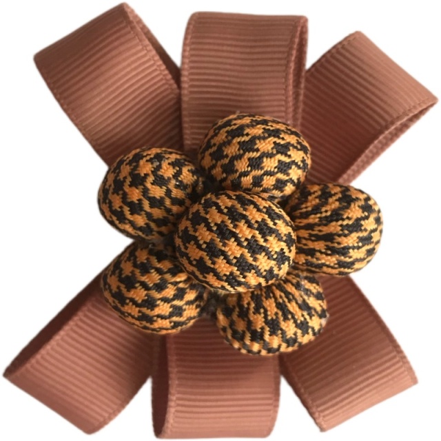 Cross-border hot metal shoe buckle shoe chain shoe flower tassel handmade knitting women's shoes children's shoes shoes flower shoe buckle shoes accessories to sample processing customized