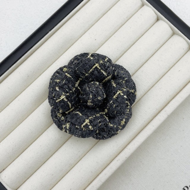 Cross-border hot metal shoe buckle shoe chain shoe flower tassel handmade knitting women's shoes children's shoes shoes flower shoe buckle shoes accessories to sample processing customized