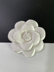 Cross-border hot metal shoe buckle shoe chain shoe flower tassel handmade knitting women's shoes children's shoes shoes flower shoe buckle shoes accessories to sample processing customized