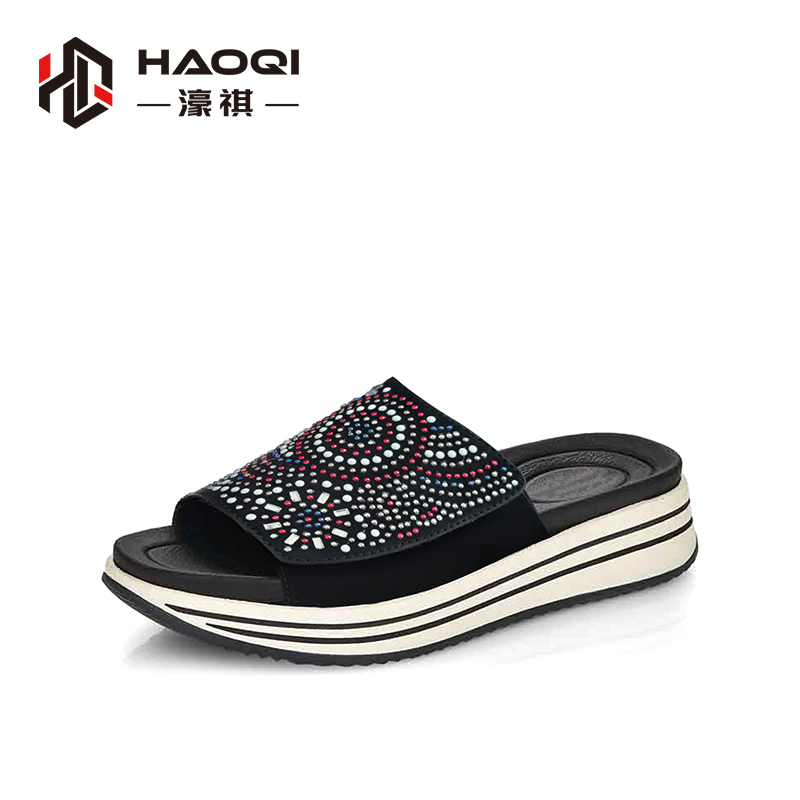 Sandalen mit nudeln