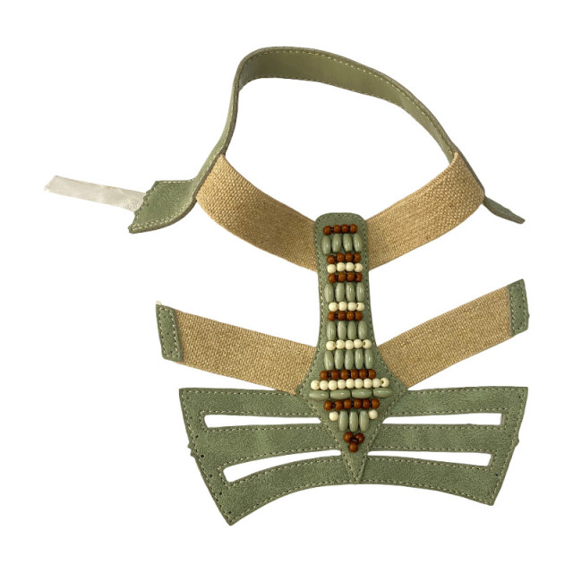 The manufacturer customizes the 2025 new style of sandals with Roman uppers and retro beaded Bohemian slipper uppers as shoe materials and accessories