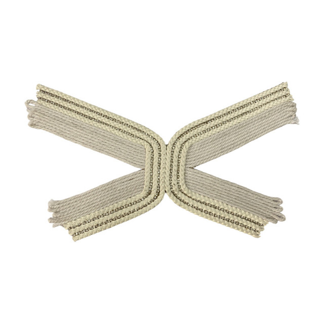 Handcrafted diamond-encrusted woven upper factory direct sales of shoe accessories and auxiliary materials. Retro ethnic style, versatile and long-lasting