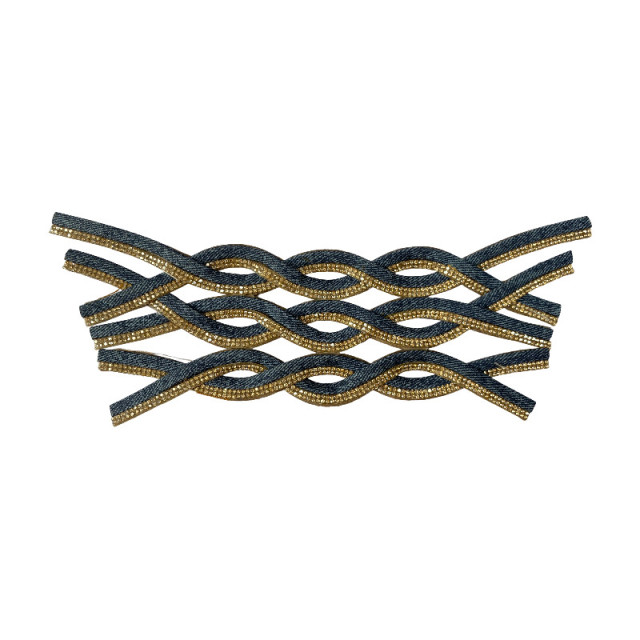 The international popular design of woven beaded shoe uppers and accessories for foreign trade export is the preferred choice for shoe decoration