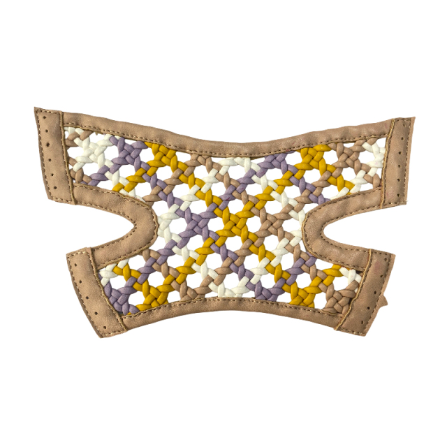 镂空编织刺绣鞋面