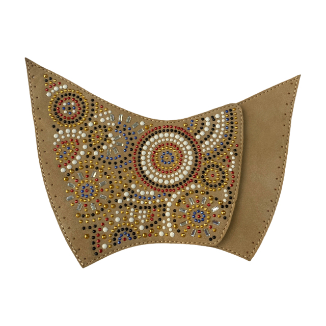 镂空编织刺绣鞋面