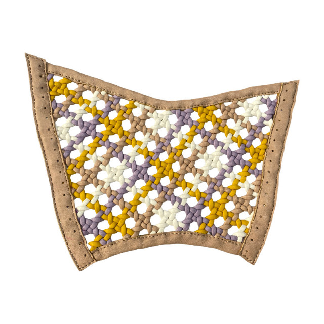 Hollowed-out woven painted upper