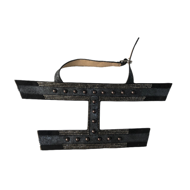 Обувь ручной работы с гвоздями