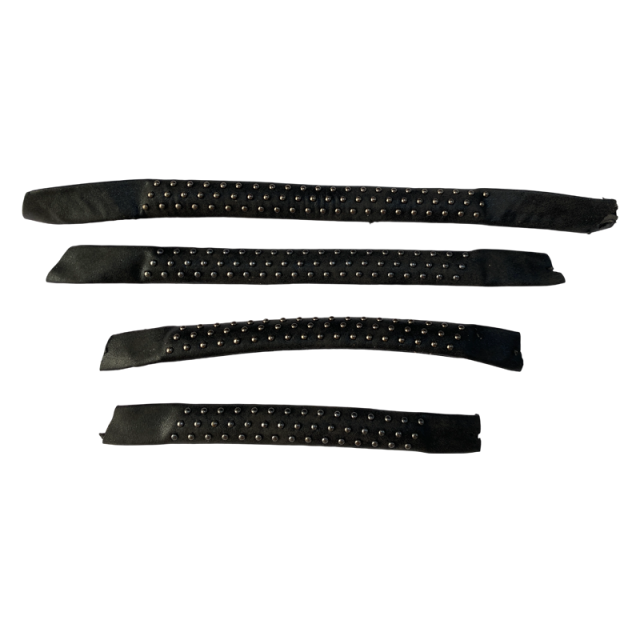 Colorful one-line shoe upper with rhinestones