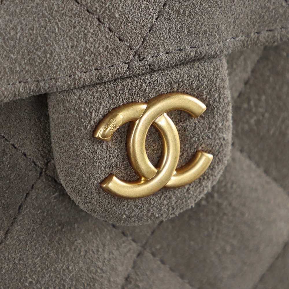 Chanel25c grey suede