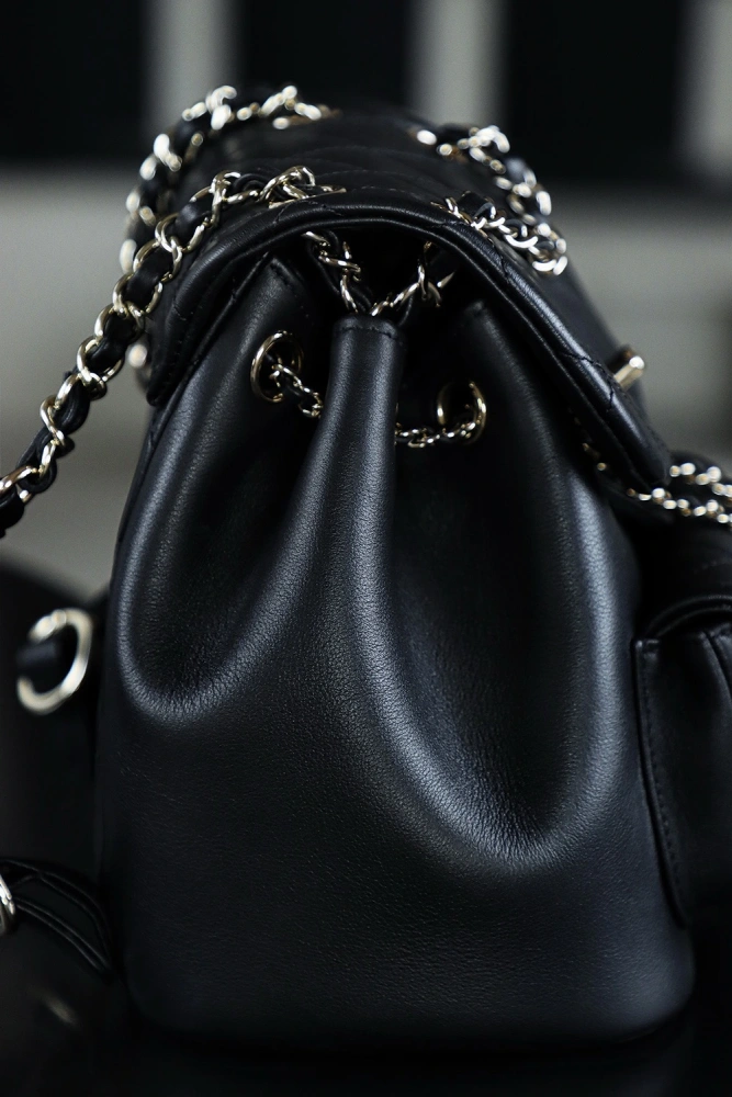 Chanel 24P Dumas black