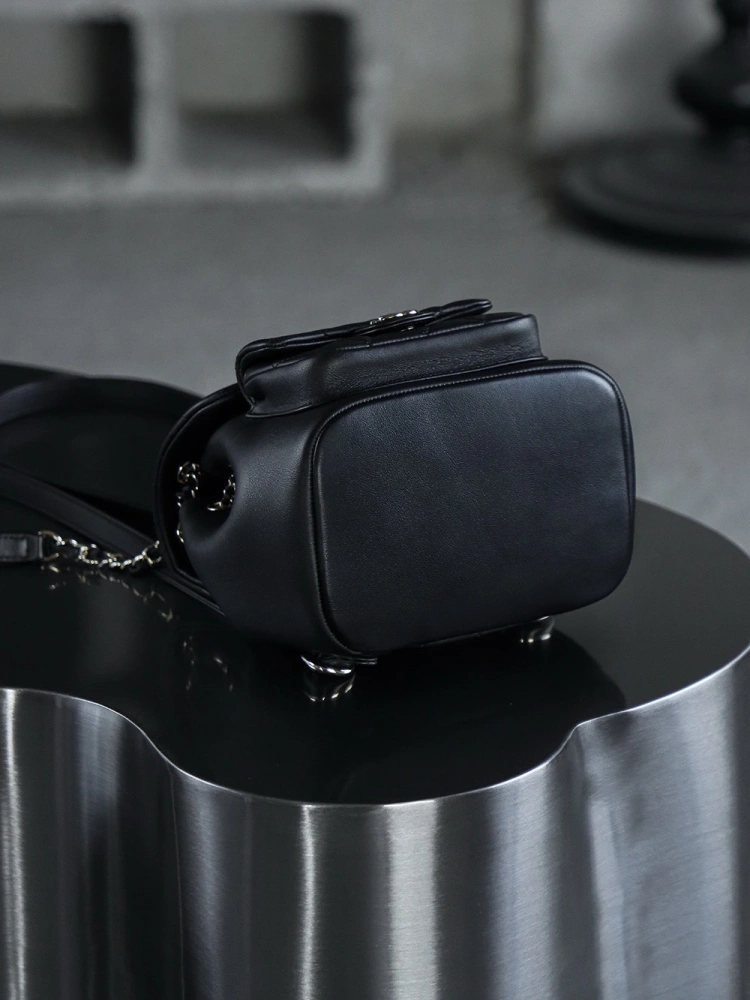 Chanel 24P Dumas black