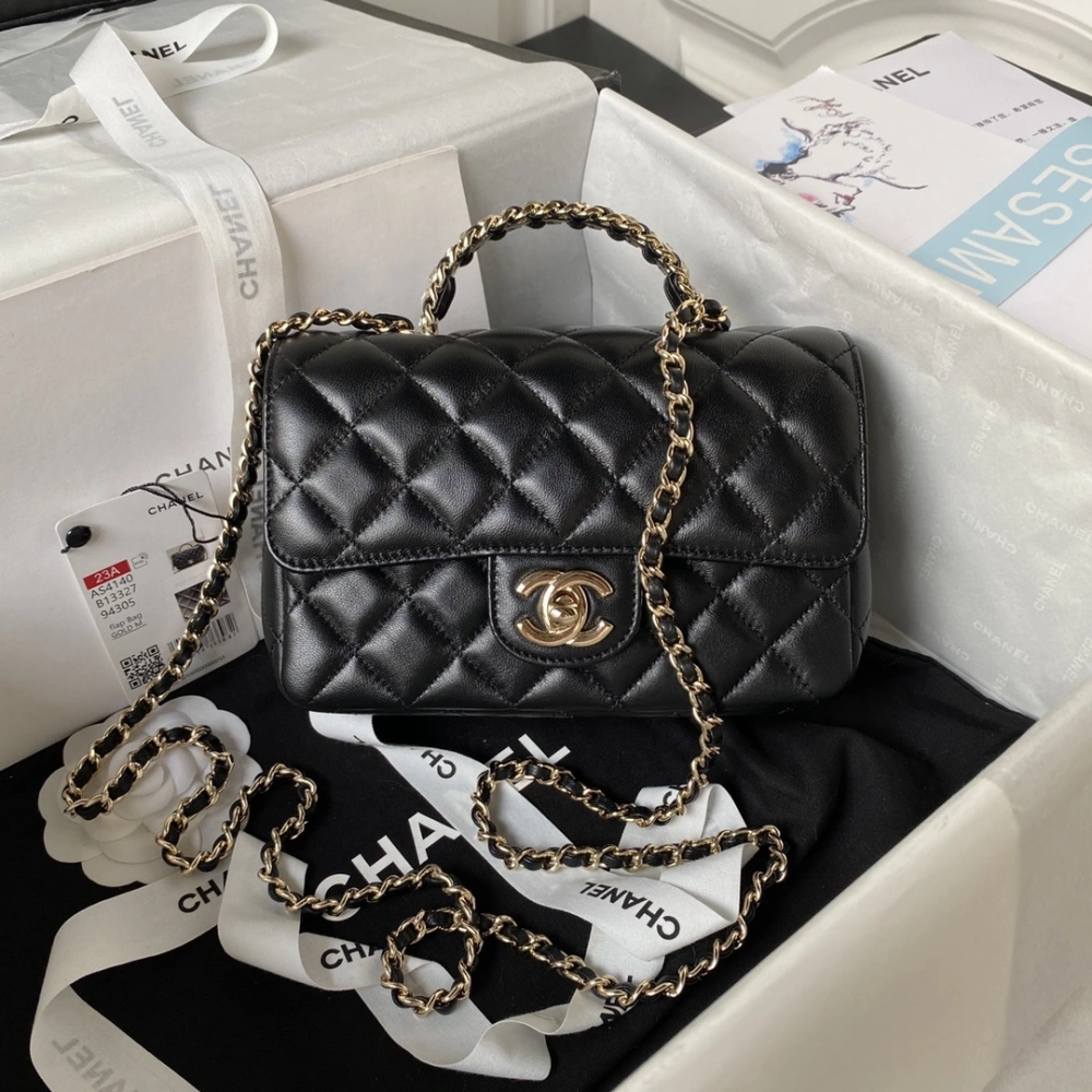 CHANEL Handbag AS4140