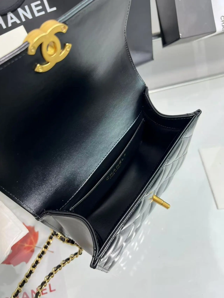 Chanel shoulder crossbody bag AS2615