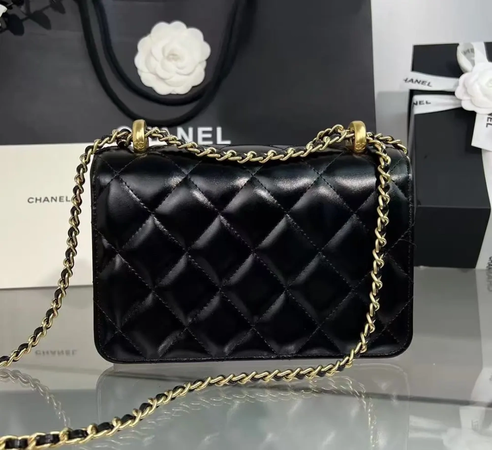 Chanel shoulder crossbody bag AS2615