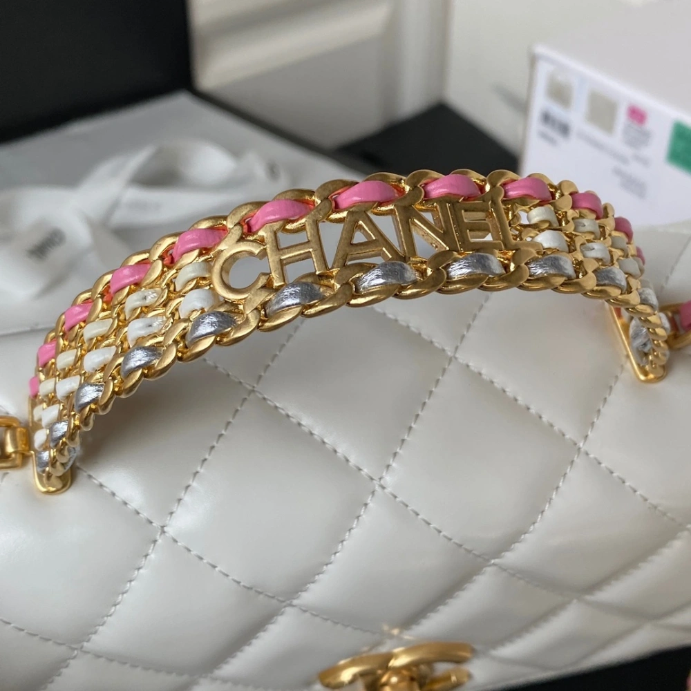 CHANEL Handbag 230816L