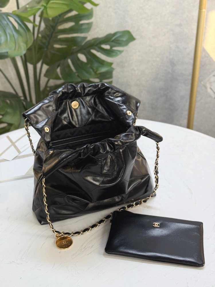 Chanel 22bag shopping bag