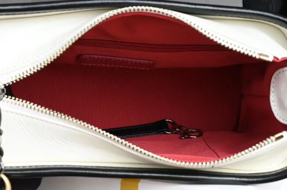 Chanel gabrielle hobobag