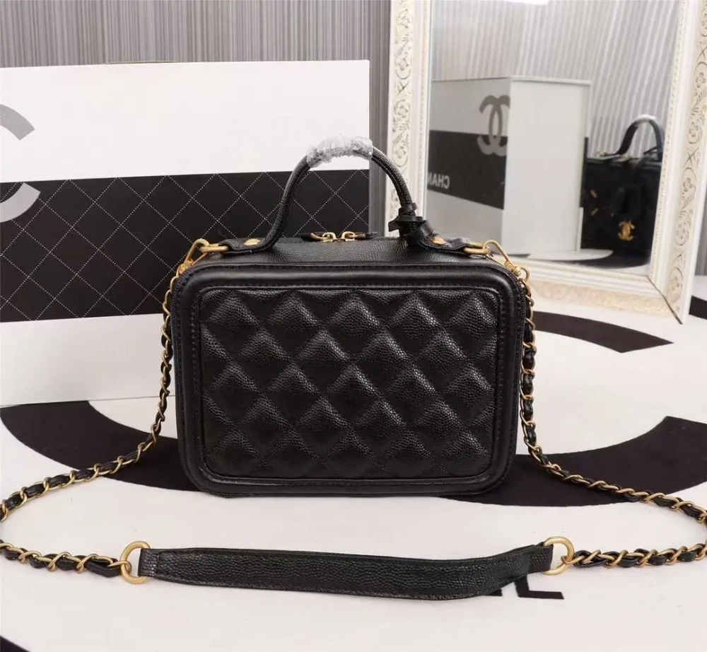 ChaneL cosmetic bag