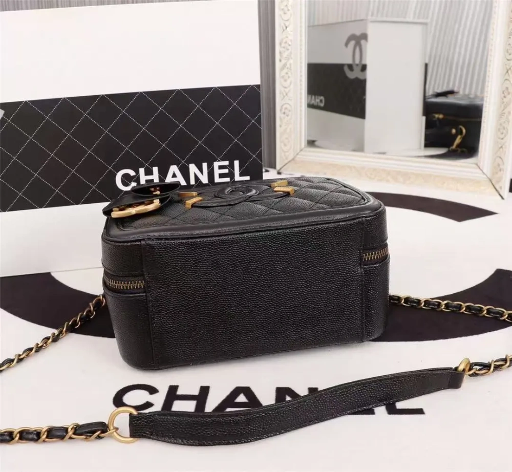 ChaneL cosmetic bag