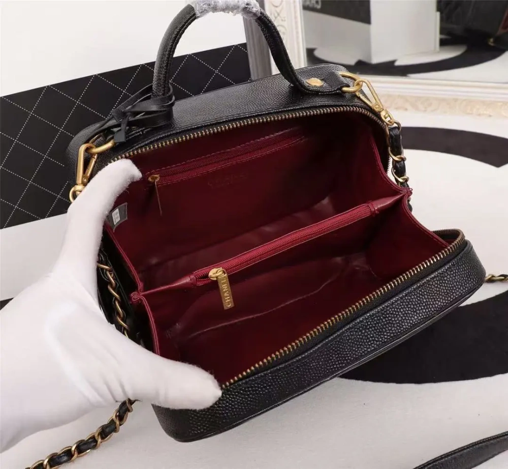 ChaneL cosmetic bag