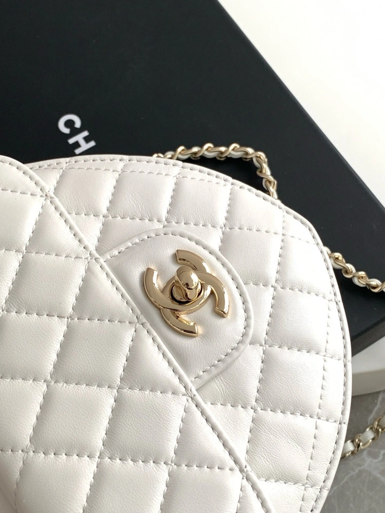Chanel 22cc Spring/Summer Heart