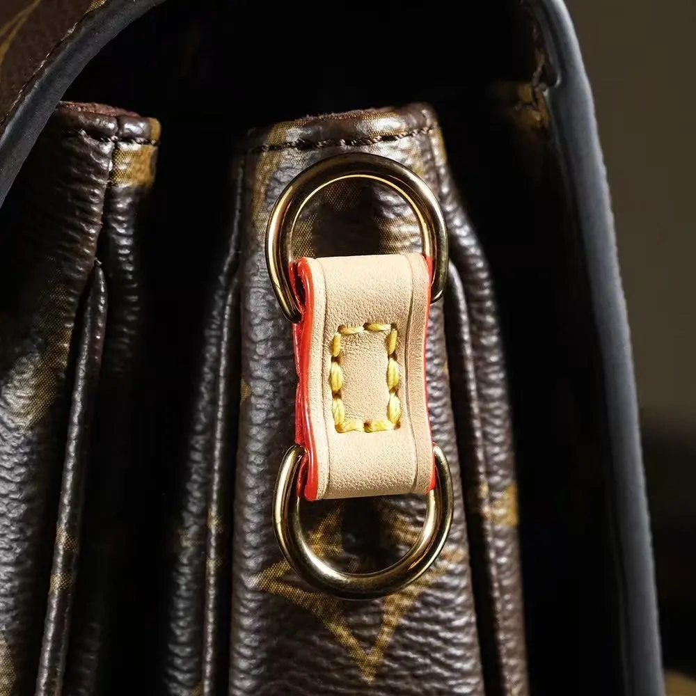 LV Pochette Métis East West M46279P Bag