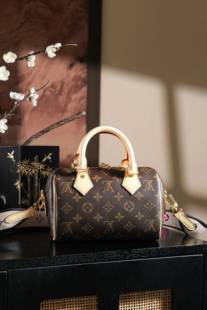 LV Speedy Bandoulière 20