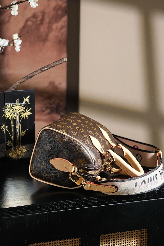 LV Speedy Bandoulière 20