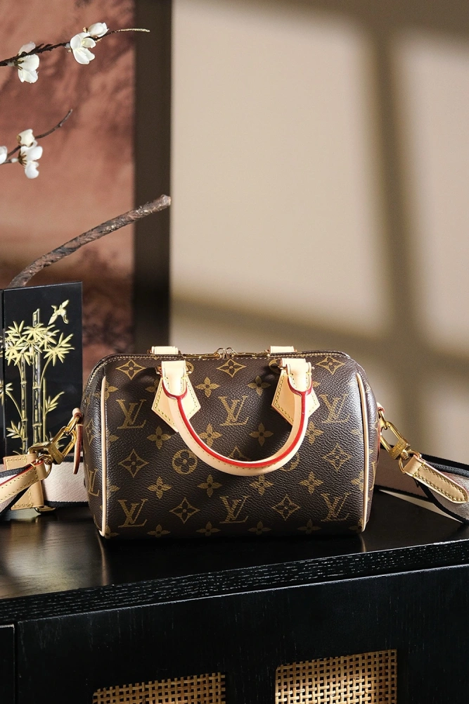 LV Speedy Bandoulière 20