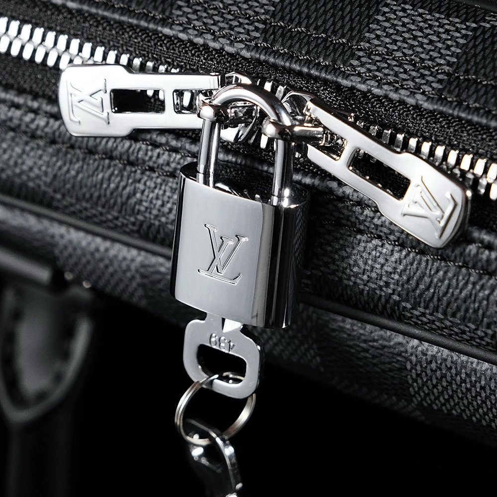 LV PORTE DOCUMENTS VOYAGE