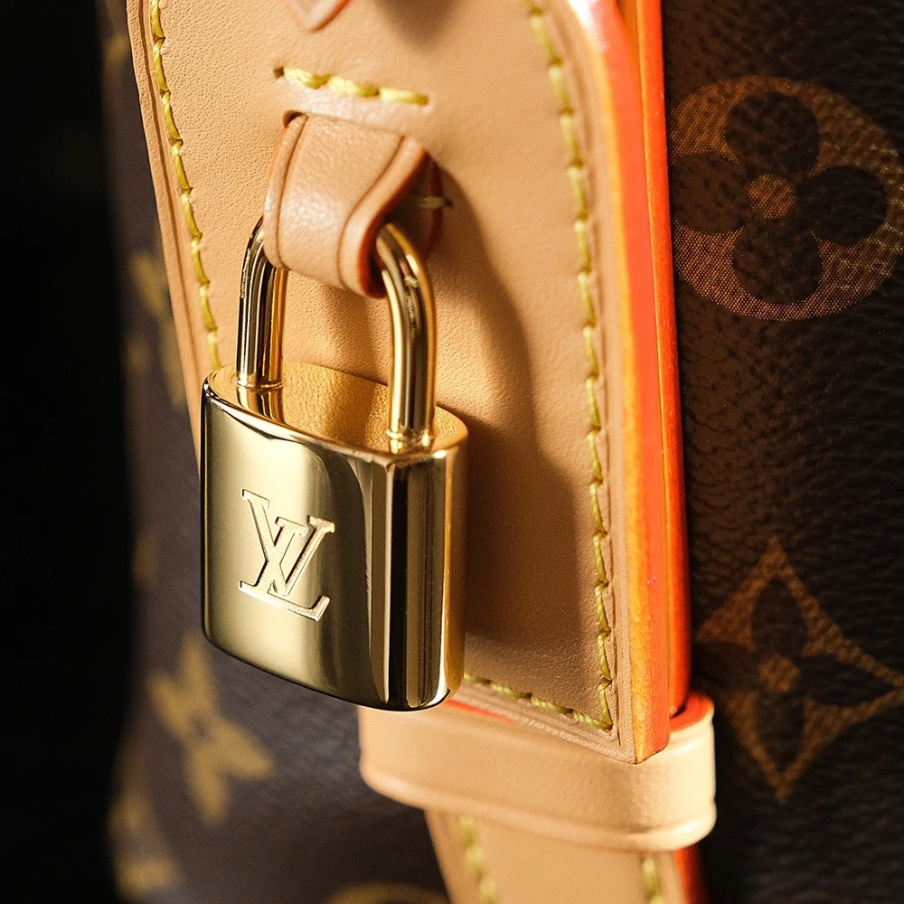 LV handbag M12925