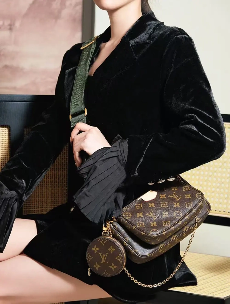 LV MULTIPOCHETTE