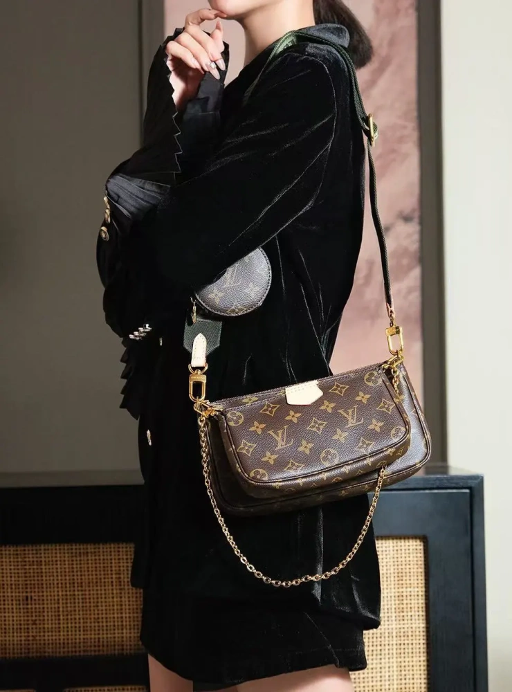 LV MULTIPOCHETTE