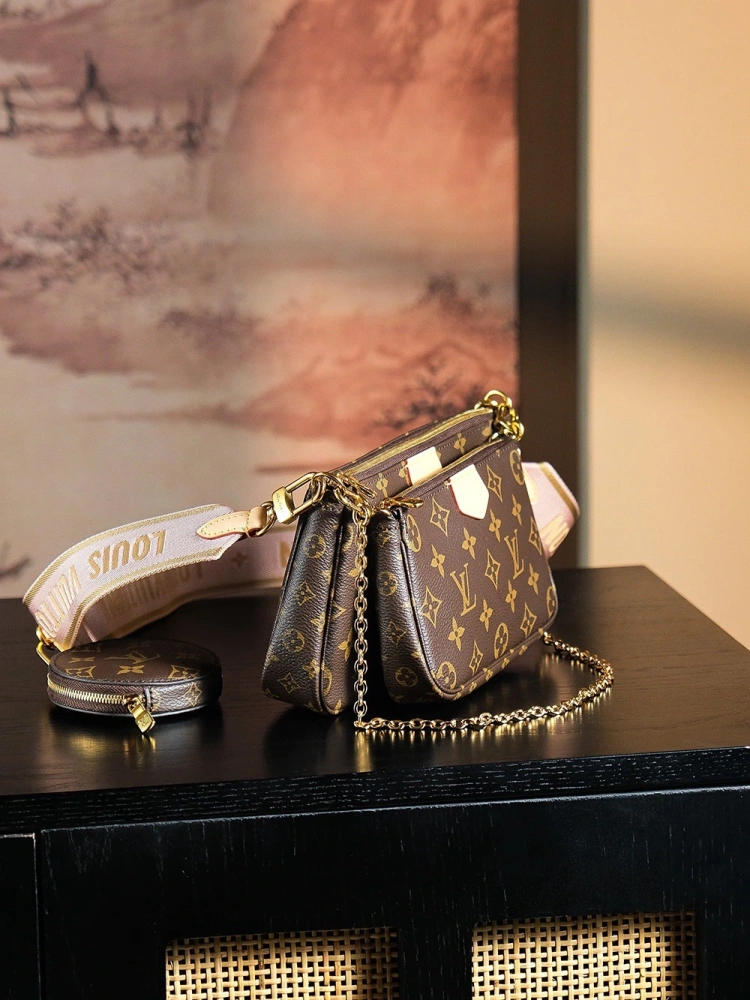 LV MULTIPOCHETTE