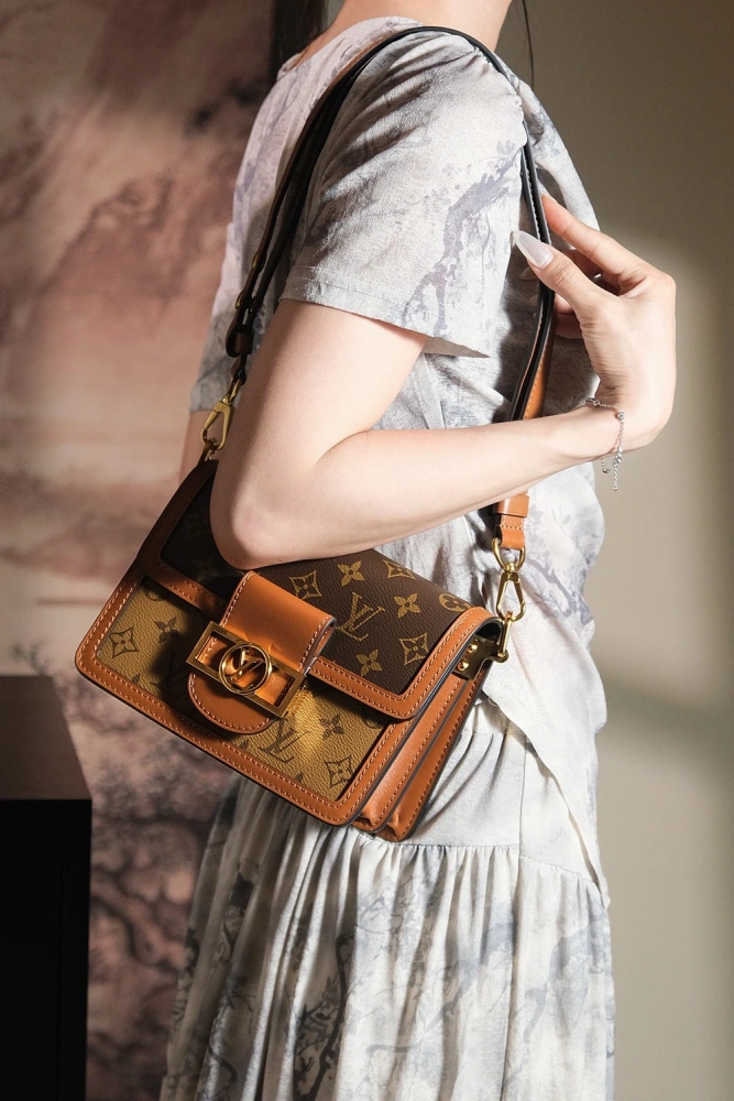LV MINI DAUPHINE M45959