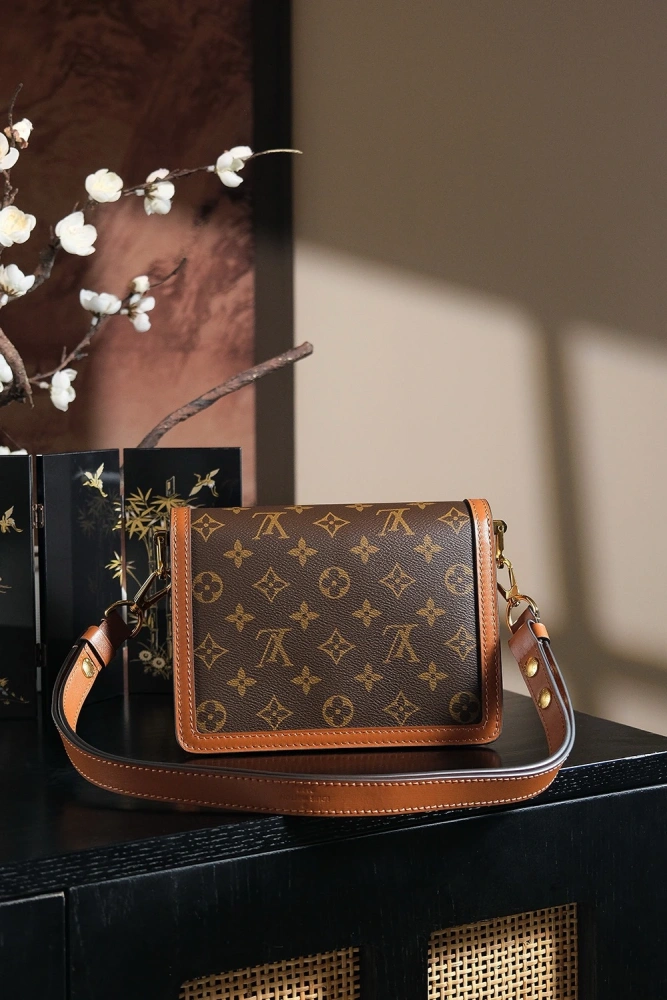 LV MINI DAUPHINE M45959