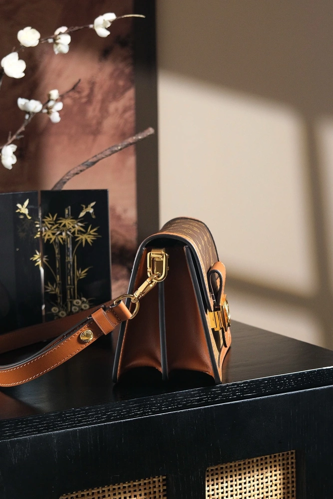 LV MINI DAUPHINE M45959