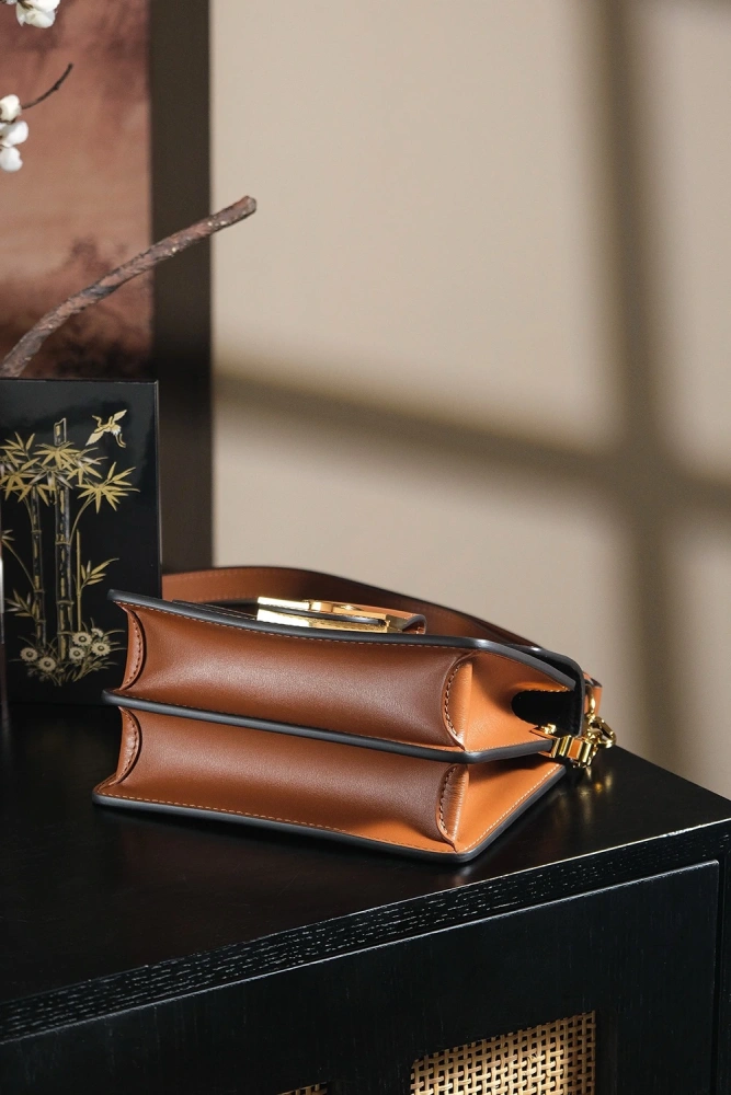 LV MINI DAUPHINE M45959