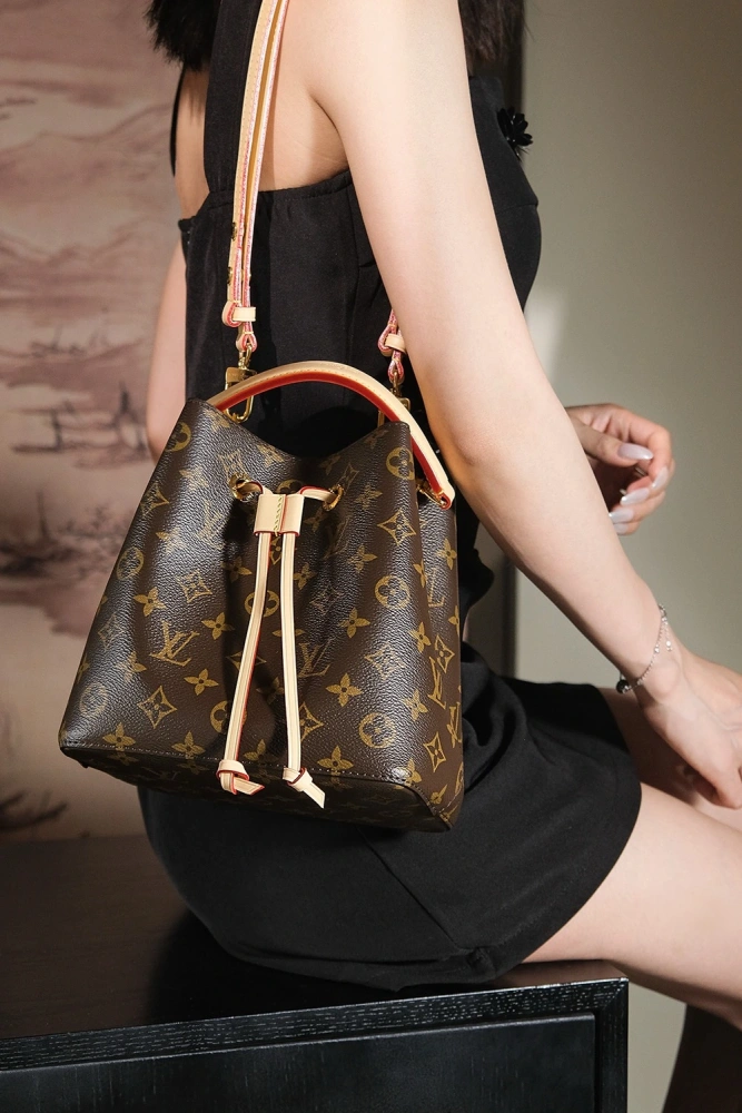 LV NÉONOÉBB Mini new small bucket bag