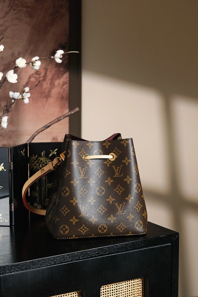 LV NÉONOÉBB Mini new small bucket bag