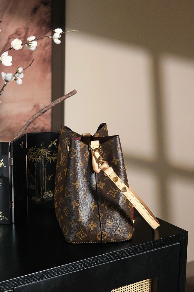 LV NÉONOÉBB Mini new small bucket bag