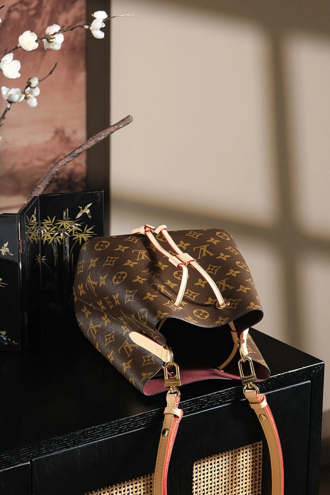 LV NÉONOÉBB Mini new small bucket bag