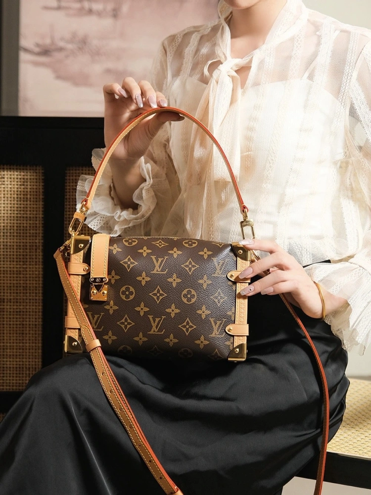 LV side luggage