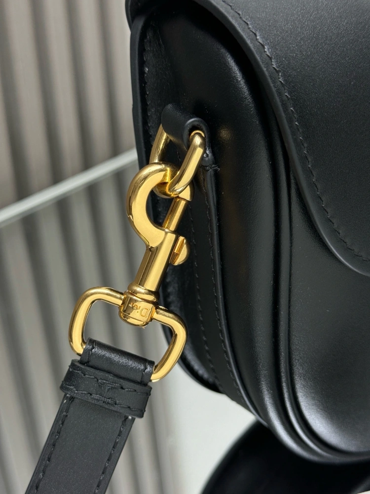 DIOR Bobby