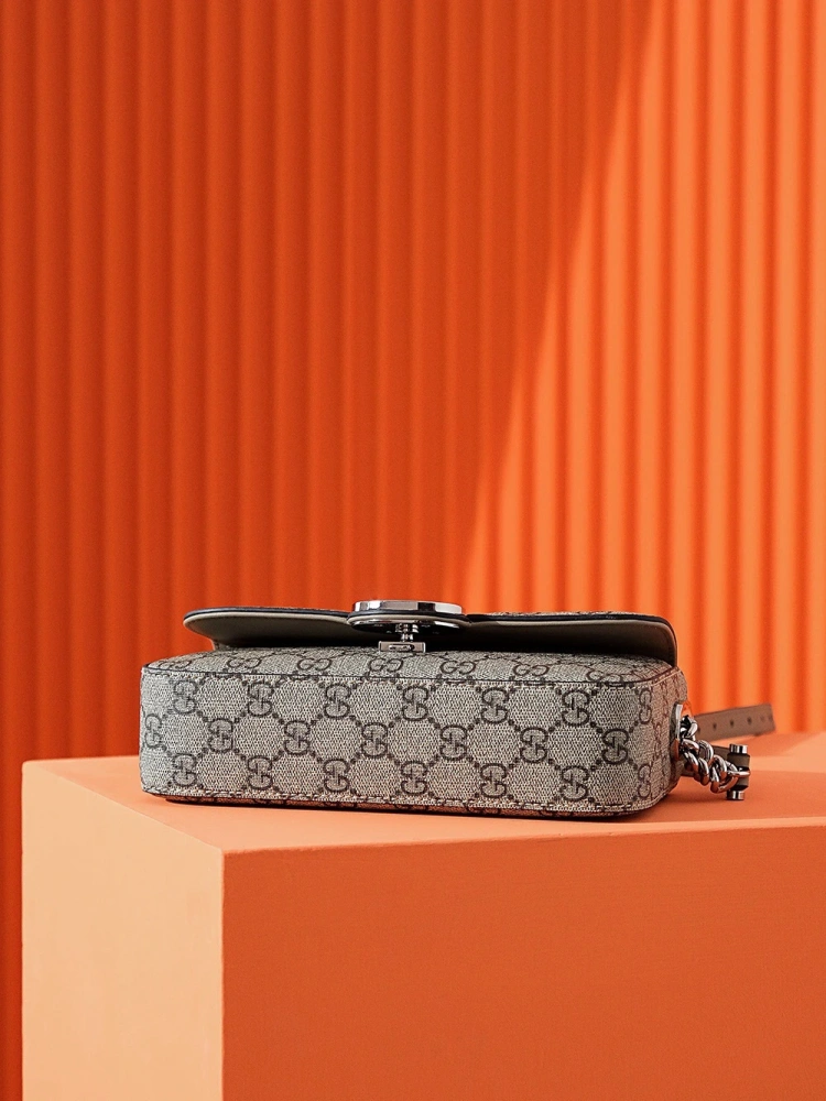 Gucci Petite