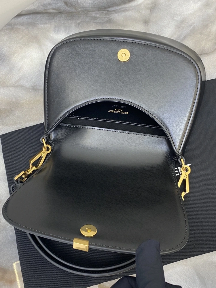 YSL VOLTAIRE BOX