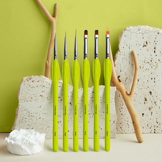 Luxury Olive Green Wooden Triangle Handle 6Pcs Nylon Liner Brush Set Custom Nail Art Brushes