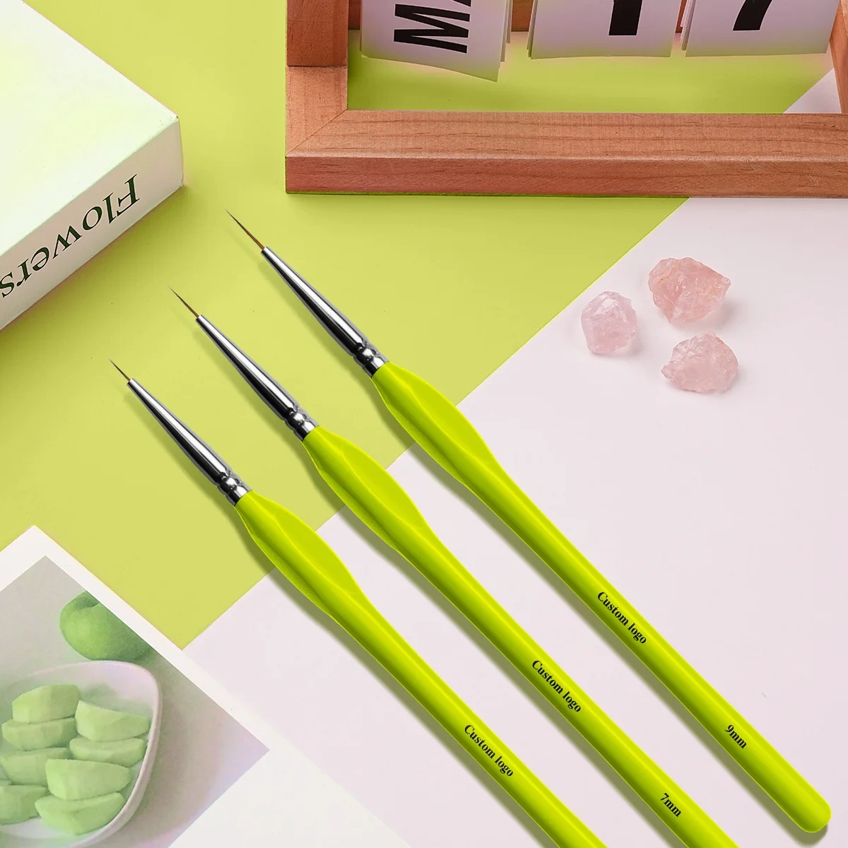 Luxury Olive Green Wooden Triangle Handle 6Pcs Nylon Liner Brush Set Custom Nail Art Brushes