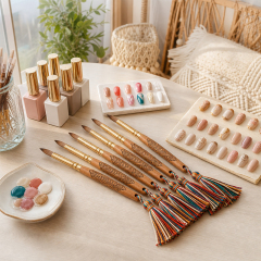 New Arrivals 100% Kolinsky Custom Carving Design Wooden Handle Acrylic Nail Brush With Tassels
